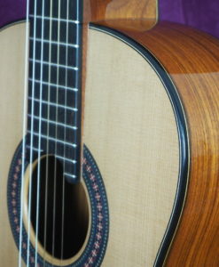 Konzert gitarre Meistergitarre Meistergitarre gitarrenbauer Robin Moyes beleistung radial à vendrewww.klassische-meistergitarren