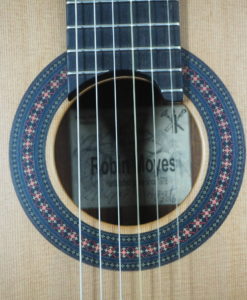 Konzert gitarre Meistergitarre Meistergitarre gitarrenbauer Robin Moyes rosace vue de face www;Klassische-gitarre-concert.fr