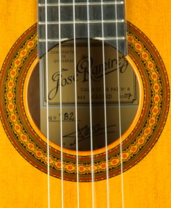 Meistergitarre José Ramirez Elite Gitarrenbauer rosette