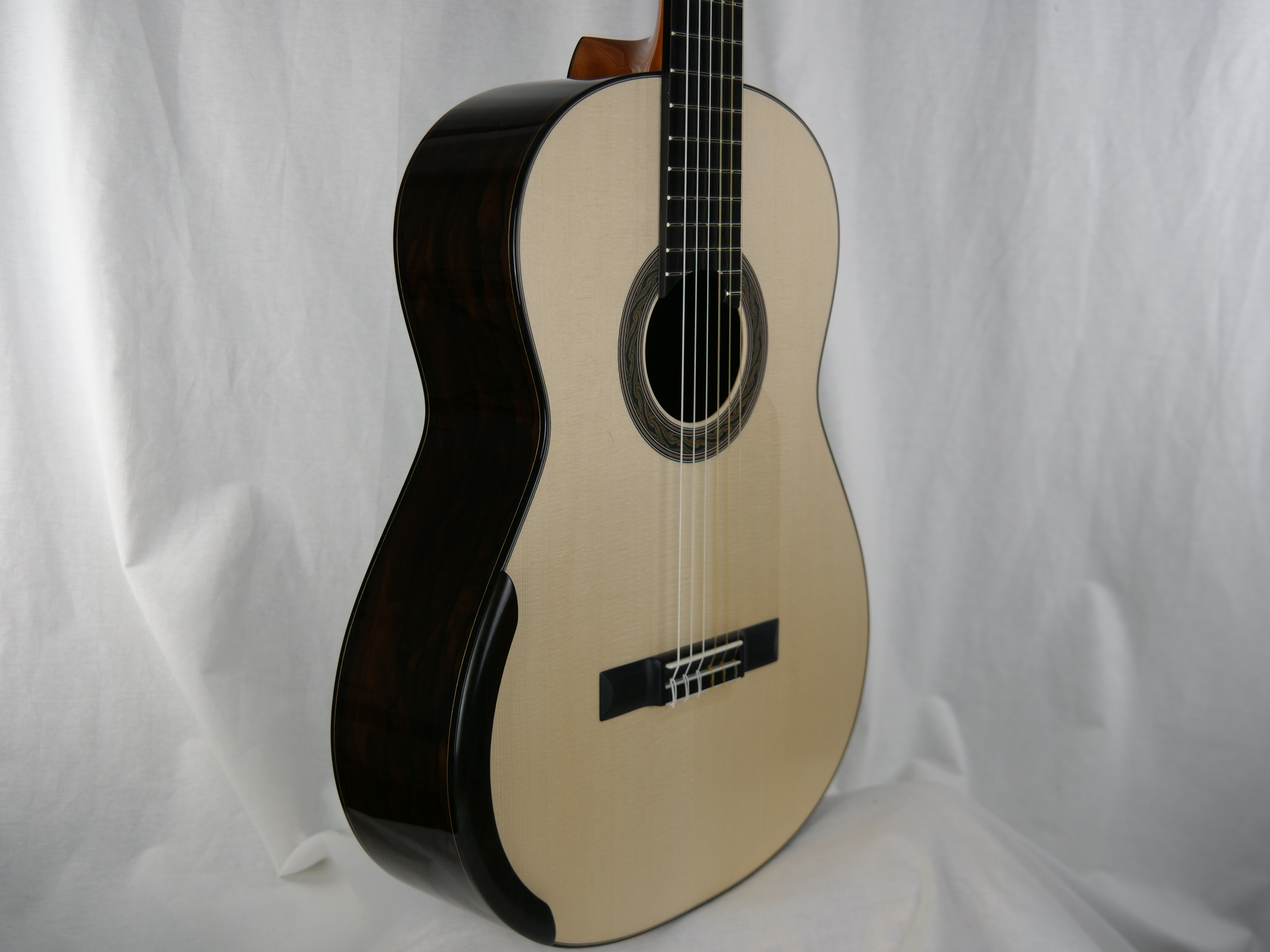 Kim Lissarrague Meistergitarre fichte Nr. 451 2025 - Australien