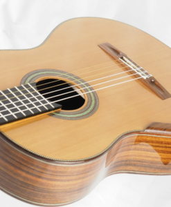 Stanislaw Partyka Klassische gitarre de gitarrenbauer table lattice