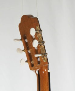 Stanislaw Partyka Klassische gitarre de gitarrenbauer table lattice