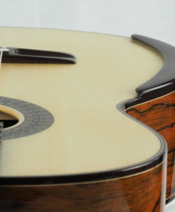 Gitarrebauer Jesse Moore Meistergitarre