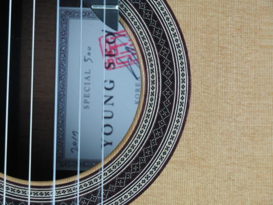 Young Seo Meistergitarre gitarrenbauer S Korea