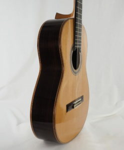 Young Seo Meistergitarre gitarrenbauer S Korea